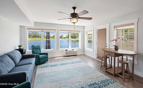 3125 Lakeside Commons Drive SE Southport NC 28461