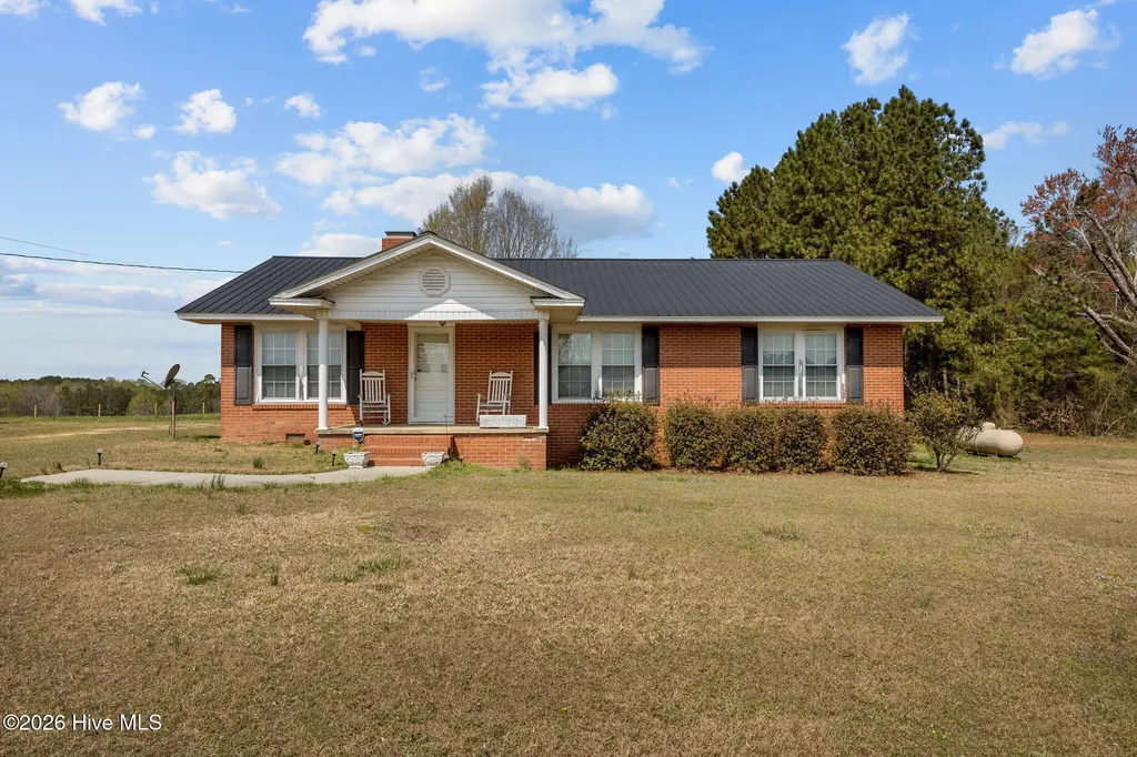 1739 Mcduffie Road Biscoe NC 27209