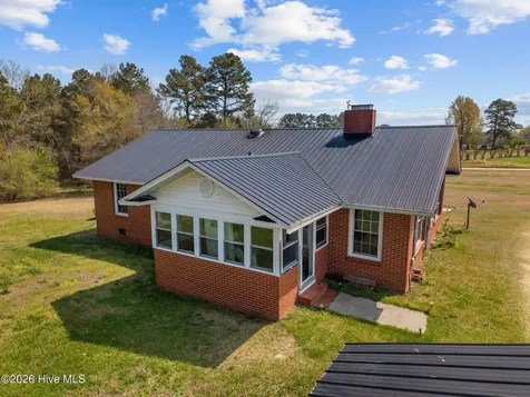 1739 Mcduffie Road Biscoe NC 27209