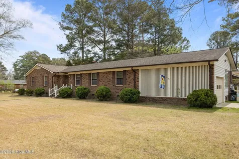 310 W 17th Street Scotland Neck NC 27874