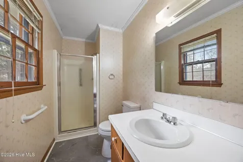310 W 17th Street Scotland Neck NC 27874