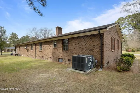 310 W 17th Street Scotland Neck NC 27874