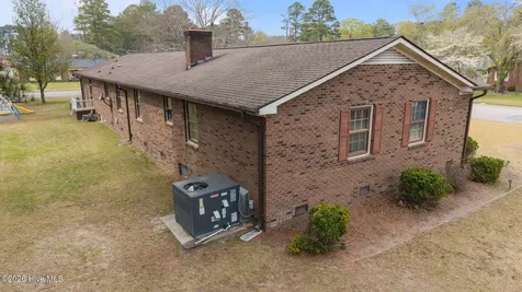 310 W 17th Street Scotland Neck NC 27874