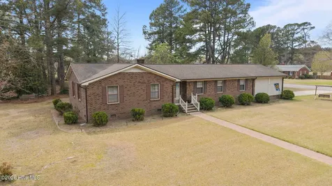 310 W 17th Street Scotland Neck NC 27874