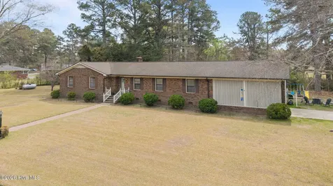 310 W 17th Street Scotland Neck NC 27874