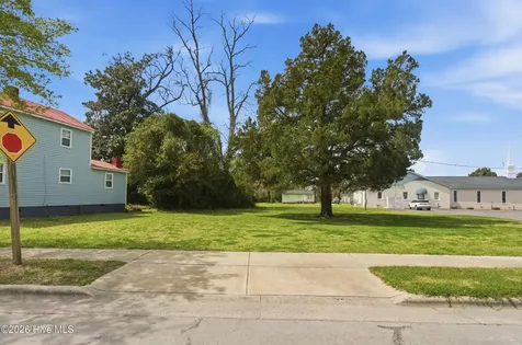 821 West Street New Bern NC 28560