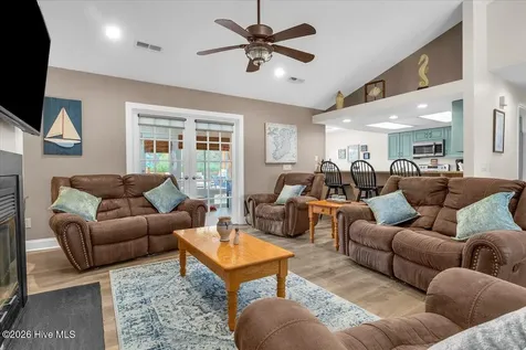 104 Greenview Court Hampstead NC 28443