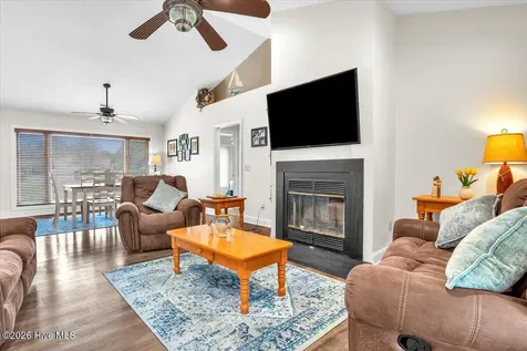 104 Greenview Court Hampstead NC 28443