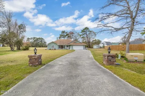 104 Greenview Court Hampstead NC 28443