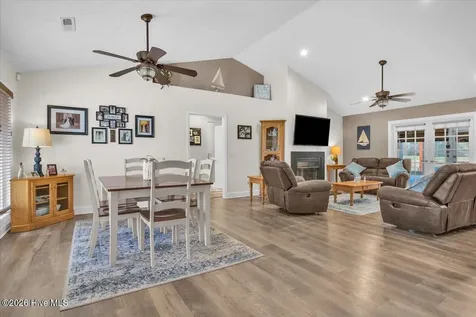 104 Greenview Court Hampstead NC 28443