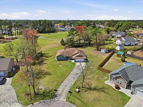 104 Greenview Court Hampstead NC 28443