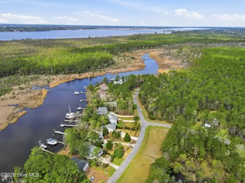 5015 Bucco Reef Road New Bern NC 28560