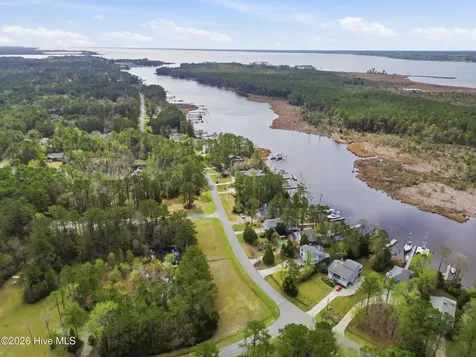 5015 Bucco Reef Road New Bern NC 28560