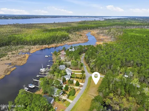 5015 Bucco Reef Road New Bern NC 28560