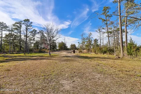 1217 Strange Court Morehead City NC 28557
