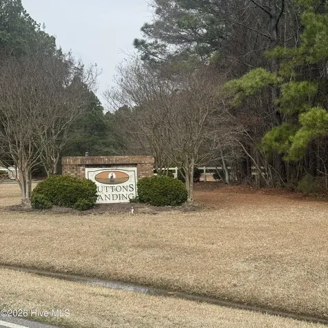 27 Suttons Landing Road Hertford NC 27944