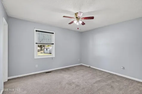 111 Little Lake Circle New Bern NC 28560