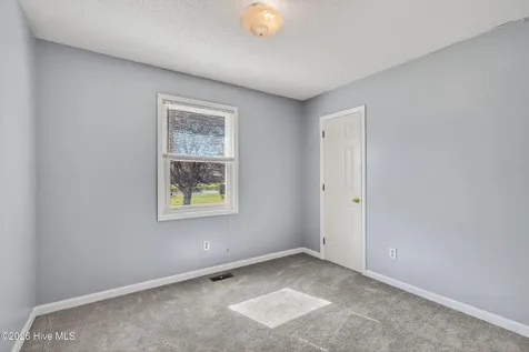 111 Little Lake Circle New Bern NC 28560