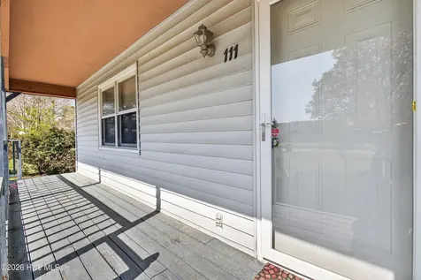 111 Little Lake Circle New Bern NC 28560
