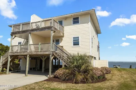 2506 Emerald Drive Emerald Isle NC 28594