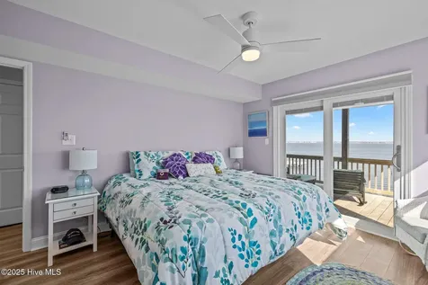 2506 Emerald Drive Emerald Isle NC 28594