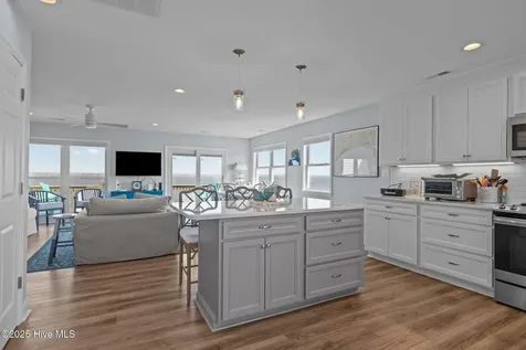 2506 Emerald Drive Emerald Isle NC 28594