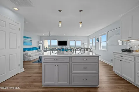 2506 Emerald Drive Emerald Isle NC 28594