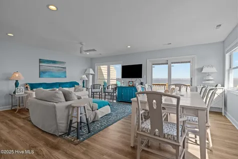 2506 Emerald Drive Emerald Isle NC 28594