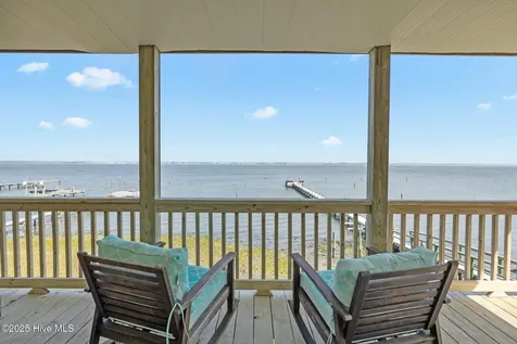 2506 Emerald Drive Emerald Isle NC 28594
