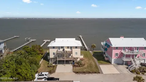 2506 Emerald Drive Emerald Isle NC 28594