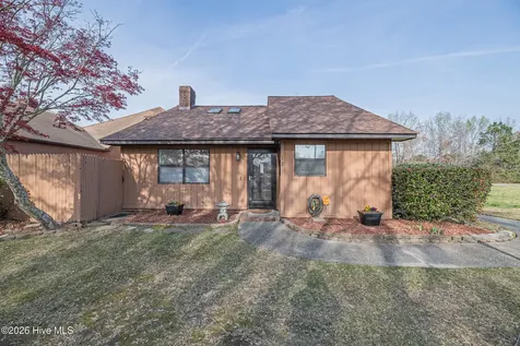 200 Rollins Drive Greenville NC 27834