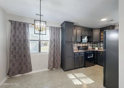 200 Rollins Drive Greenville NC 27834