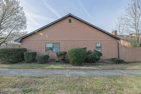 200 Rollins Drive Greenville NC 27834