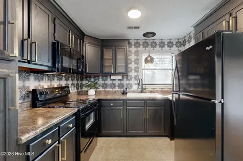 200 Rollins Drive Greenville NC 27834