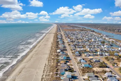 862 Ocean Boulevard W Holden Beach NC 28462