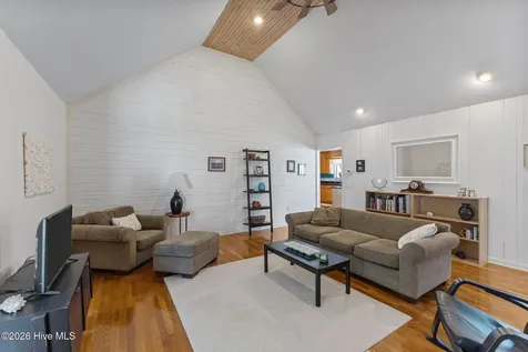 120 Pearl Drive Beaufort NC 28516