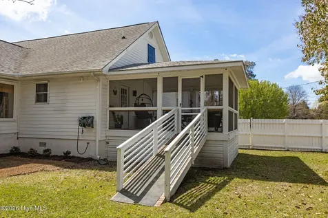 120 Pearl Drive Beaufort NC 28516