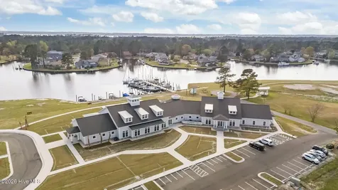 6103 Pelican Drive New Bern NC 28560