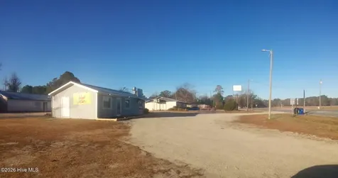 1353 Tomahawk Highway Harrells NC 28444