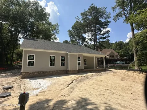 165 Devonshire Avenue W West End NC 27376