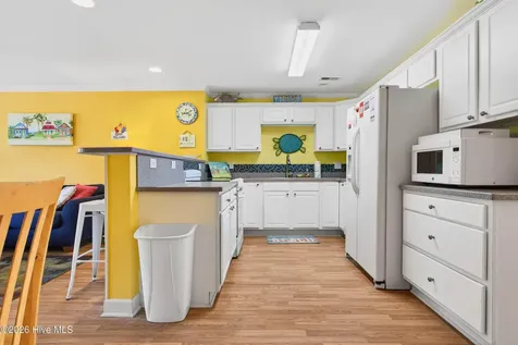 105 SE 58th Street Oak Island NC 28465