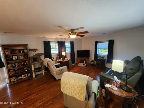 2523 Belgrade Swansboro Road Maysville NC 28555