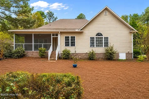 141 Longleaf Drive West End NC 27376