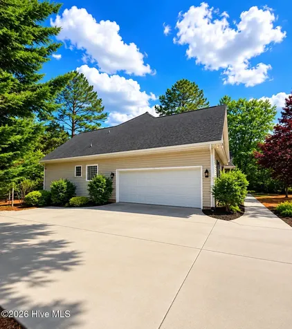 141 Longleaf Drive West End NC 27376