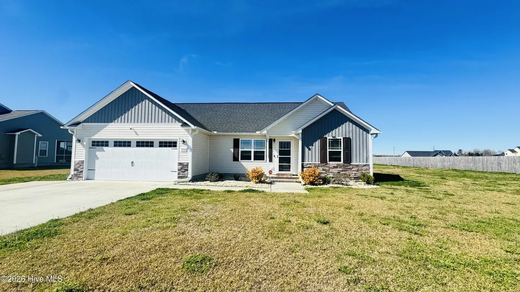 206 Trophy Ridge Drive Richlands NC 28574