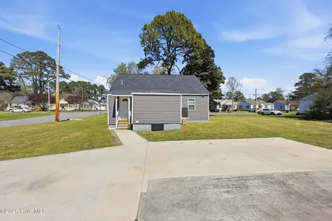 901 Tuscarora Avenue Elizabeth City NC 27909