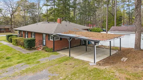 302 Oak Drive Washington NC 27889