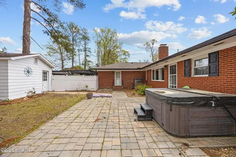 302 Oak Drive Washington NC 27889