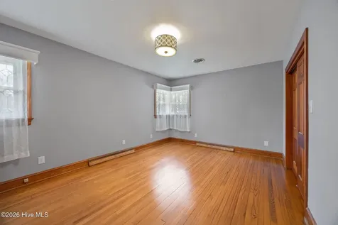 302 Oak Drive Washington NC 27889