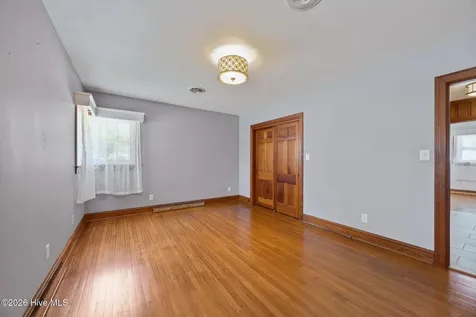 302 Oak Drive Washington NC 27889